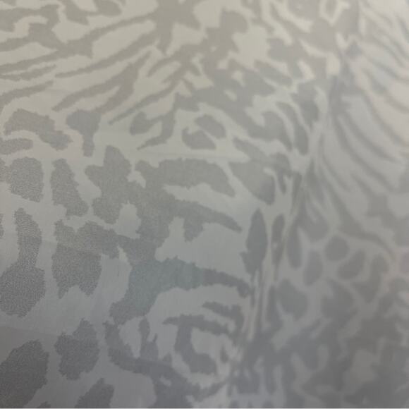 GOOD AMERICAN Icy Leopard Print Wind Breaker Jacket Athleisure Animal - Picture 10 of 13